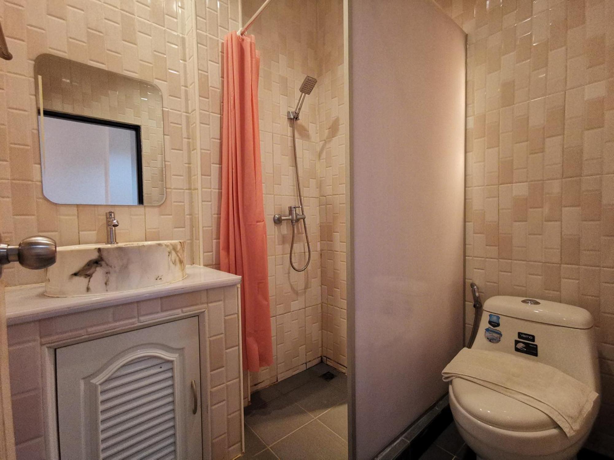 Kan Home Hotel Канчанабури Екстериор снимка