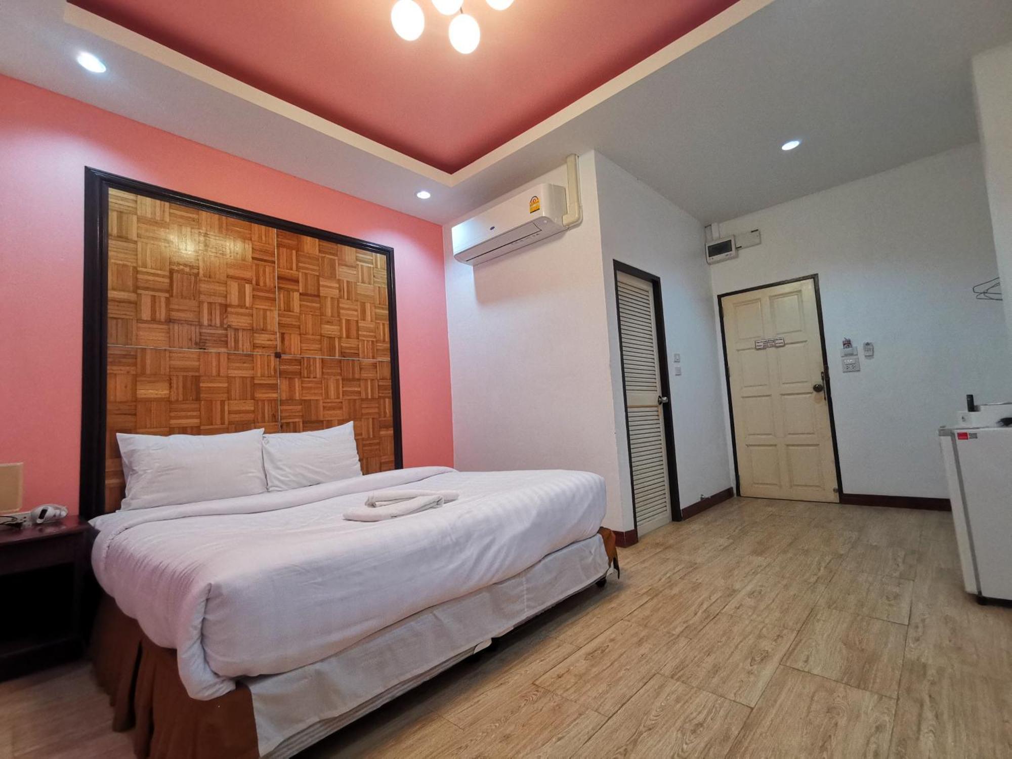 Kan Home Hotel Канчанабури Екстериор снимка