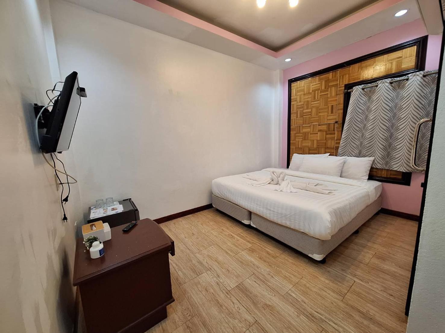 Kan Home Hotel Канчанабури Екстериор снимка
