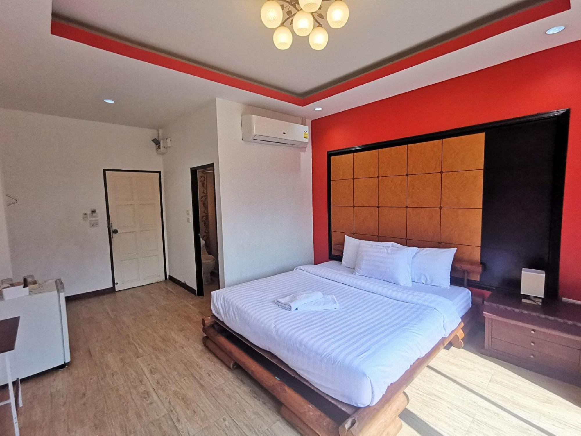 Kan Home Hotel Канчанабури Екстериор снимка