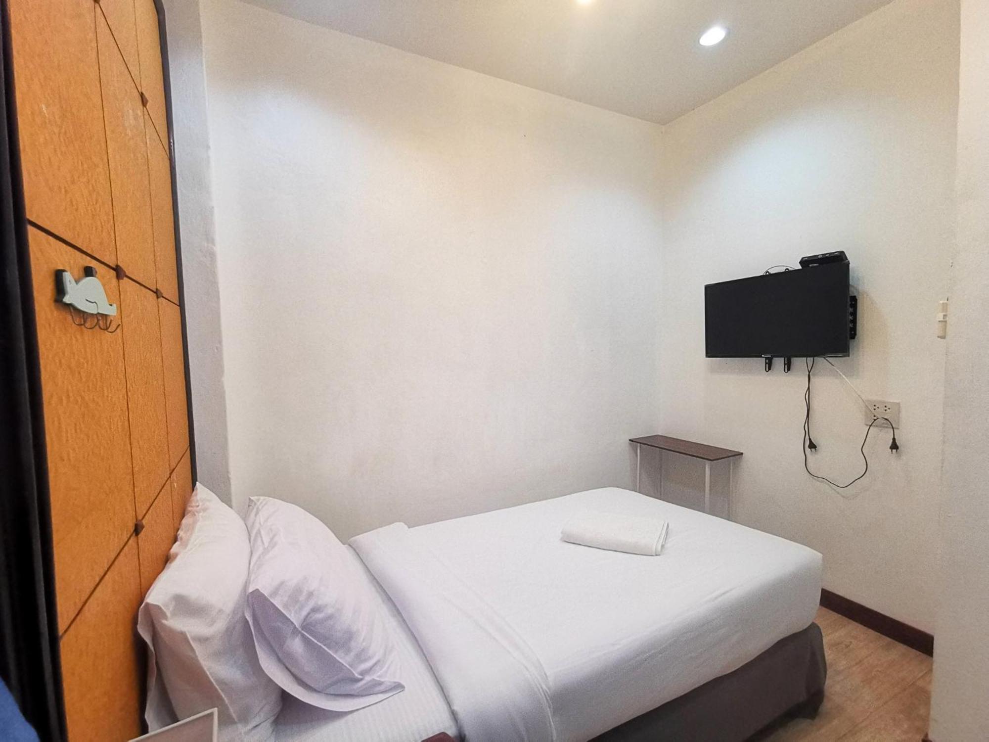 Kan Home Hotel Канчанабури Екстериор снимка