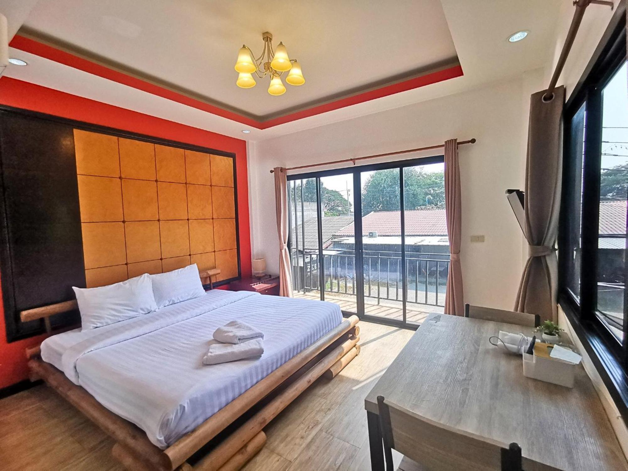 Kan Home Hotel Канчанабури Екстериор снимка