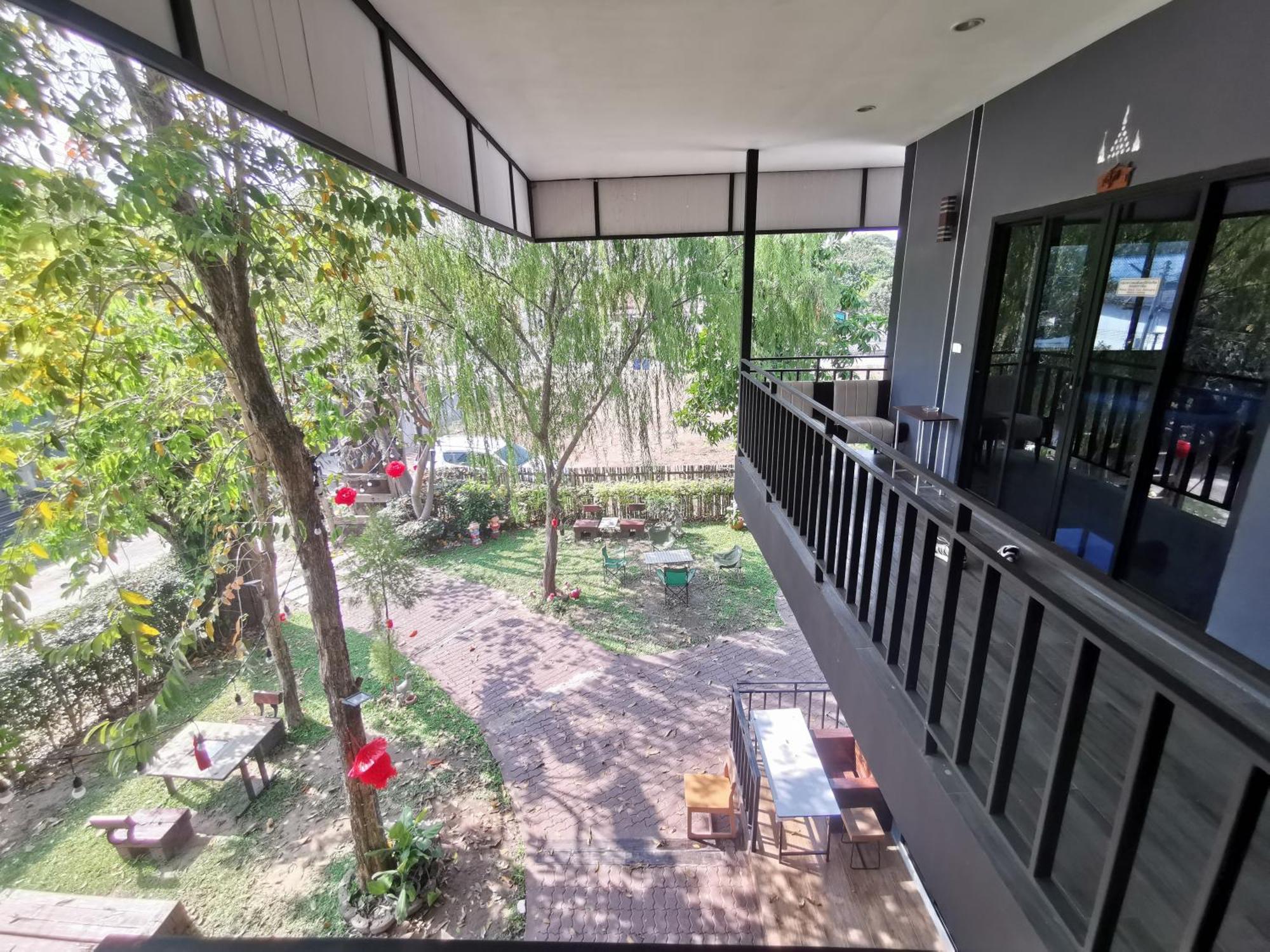 Kan Home Hotel Канчанабури Екстериор снимка
